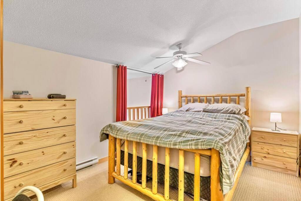 Canmore Mountain View Loft Apartment Heated Outdoor Pool Kültér fotó